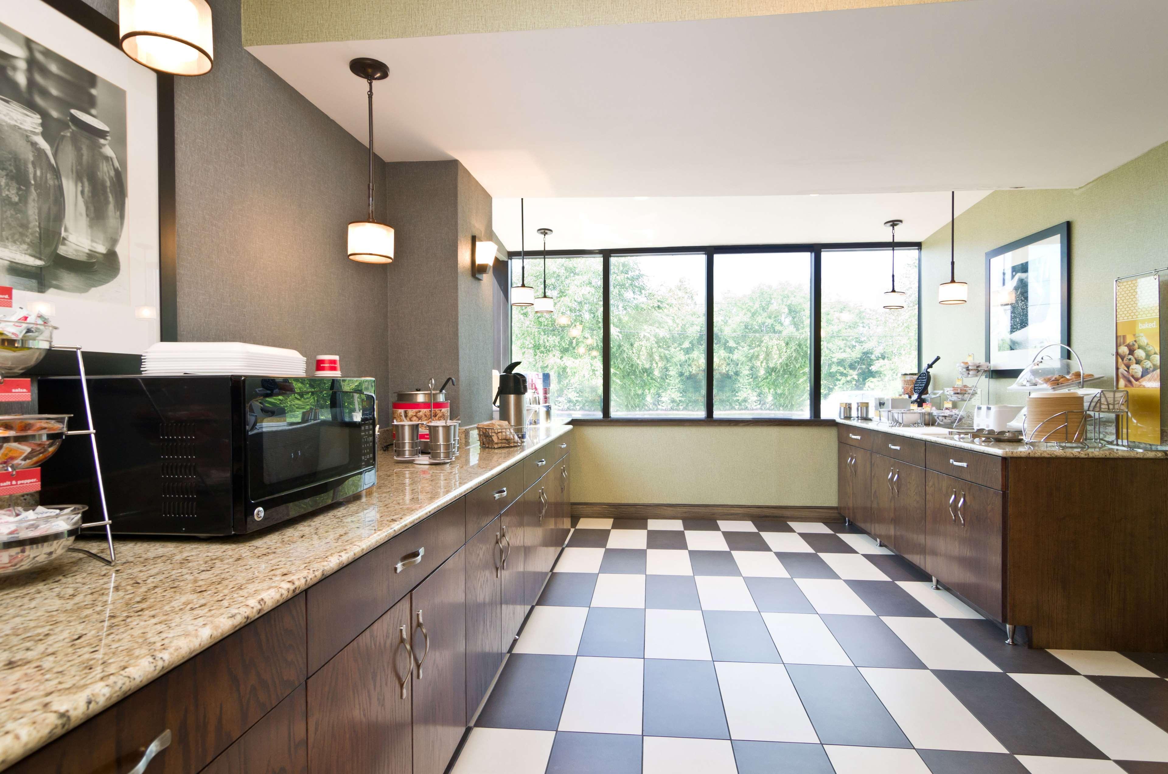Hampton Inn New Philadelphia Eksteriør bilde