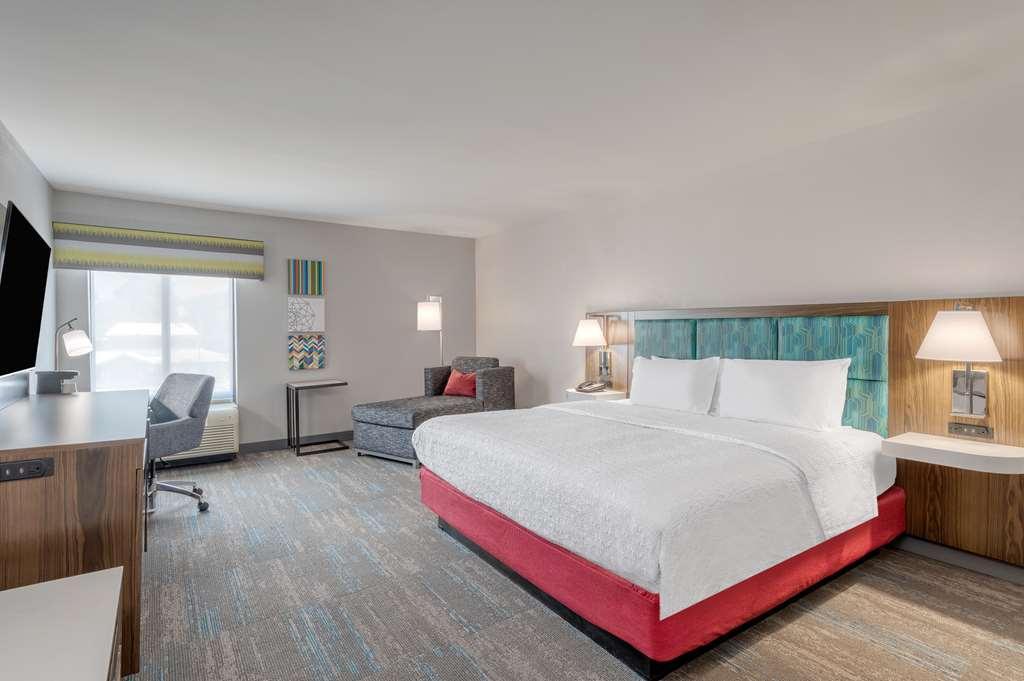 Hampton Inn New Philadelphia Rom bilde